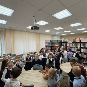 Экскурсию по школе для первоклассников